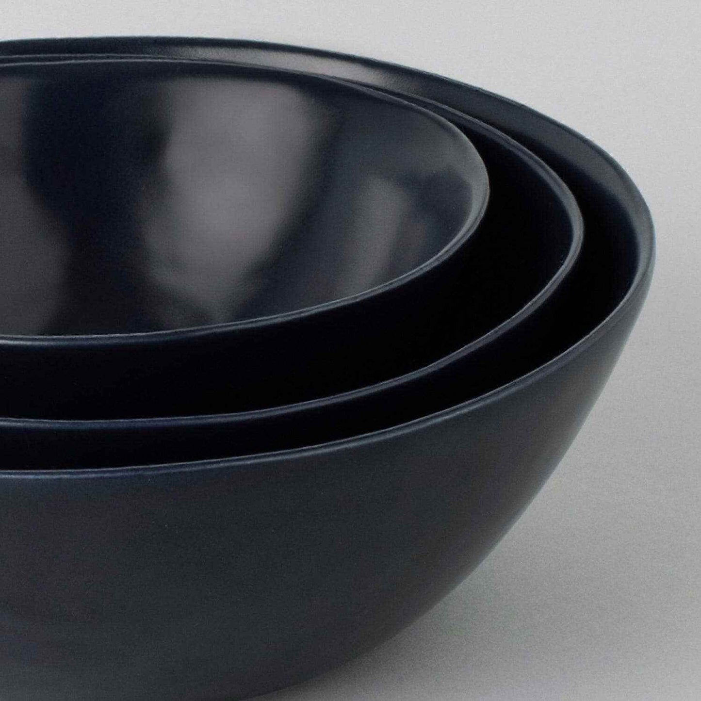 The Nested Serving Bowls: Speckled White