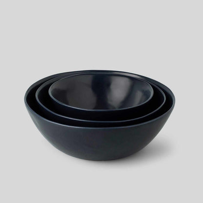 The Nested Serving Bowls: Speckled White